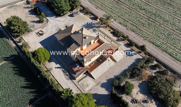 Resale - Villa -
Lorca