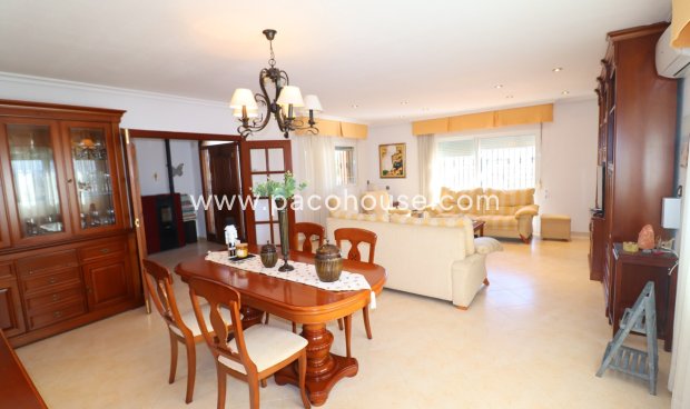 Resale - Villa -
Lorca