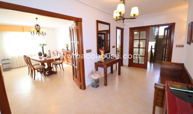 Resale - Villa -
Lorca