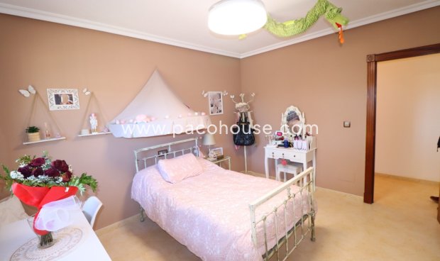 Resale - Villa -
Lorca