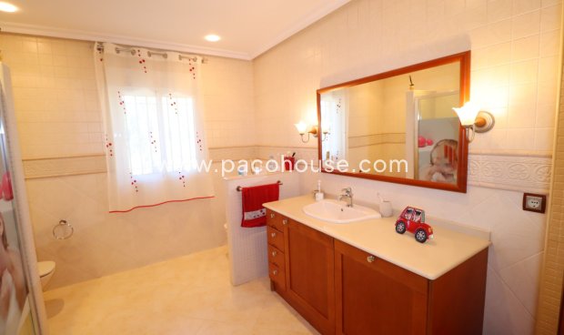 Resale - Villa -
Lorca