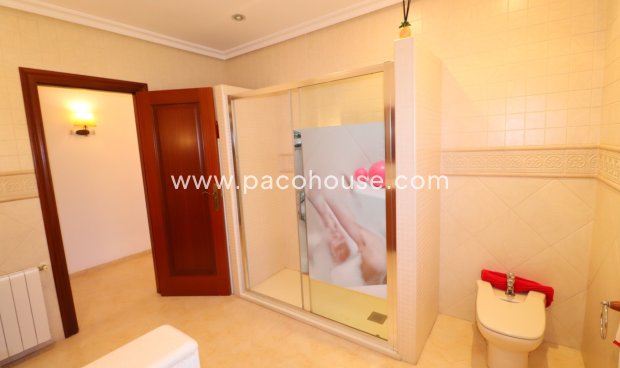 Resale - Villa -
Lorca