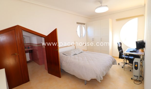 Resale - Villa -
Lorca