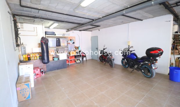 Resale - Villa -
Lorca