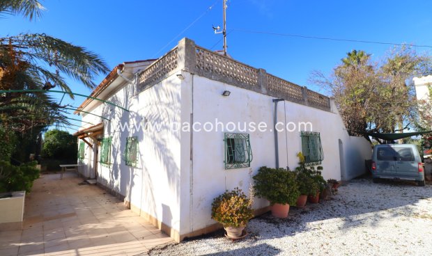 Resale - Country House -
Purias
