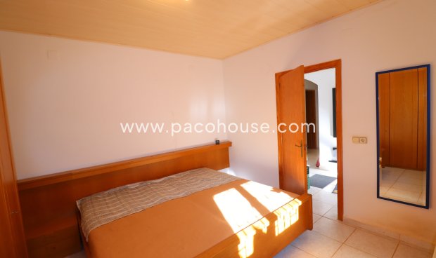 Resale - Country House -
Purias