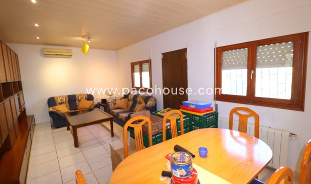 Resale - Country House -
Purias