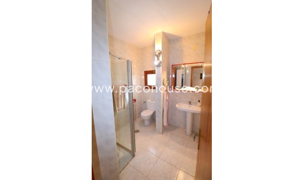 Resale - Country House -
Purias