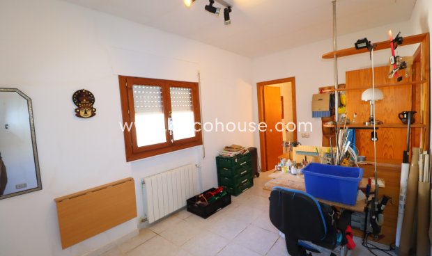 Resale - Country House -
Purias