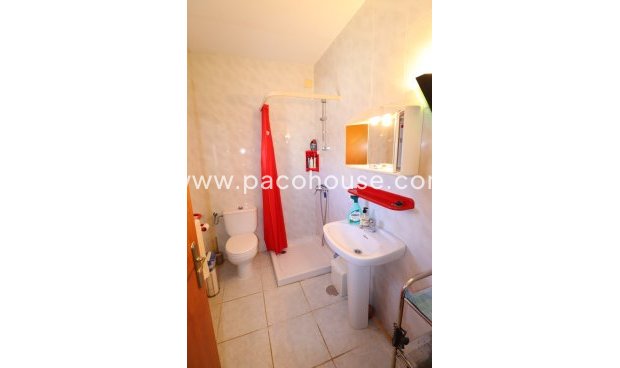 Resale - Country House -
Purias