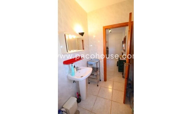 Resale - Country House -
Purias