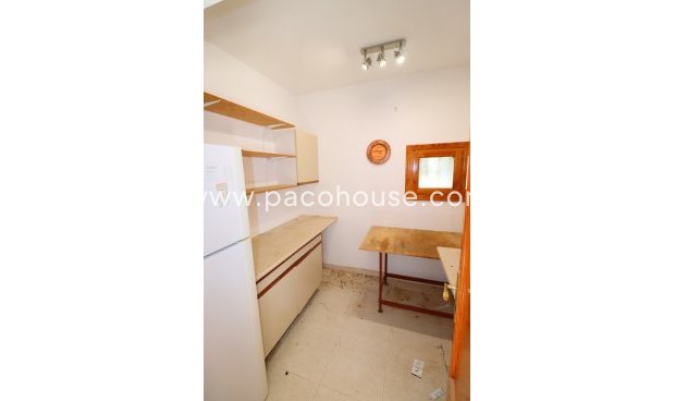 Resale - Country House -
Purias