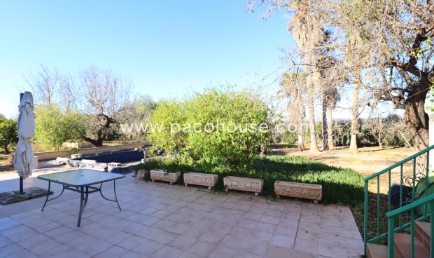Resale - Country House -
Purias