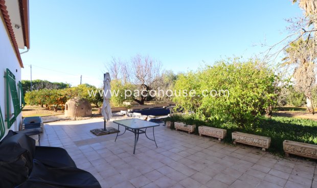 Resale - Country House -
Purias