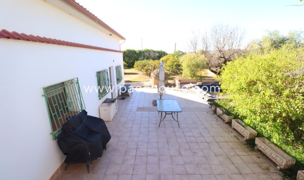 Resale - Country House -
Purias