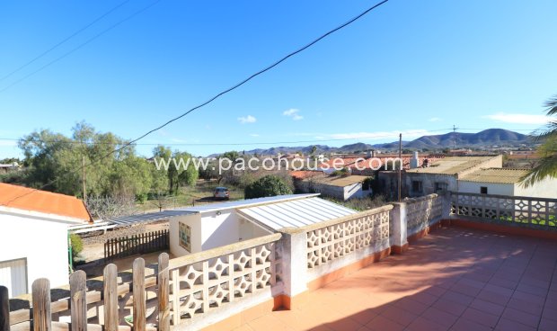 Resale - Country House -
Purias