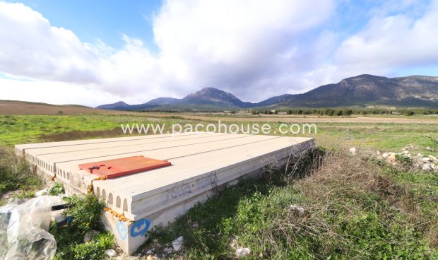 Resale - Country House -
La Parroquia