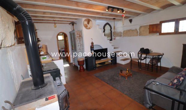 Resale - Country House -
La Parroquia