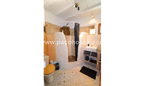 Resale - Country House -
La Parroquia