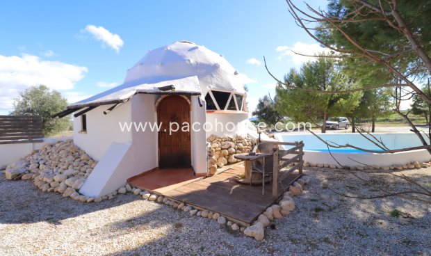 Resale - Country House -
La Parroquia