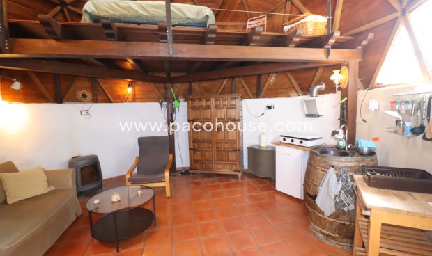 Resale - Country House -
La Parroquia