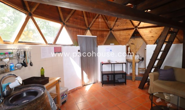 Resale - Country House -
La Parroquia