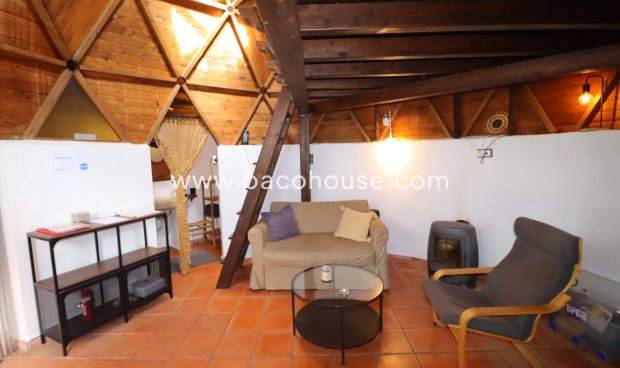 Resale - Country House -
La Parroquia