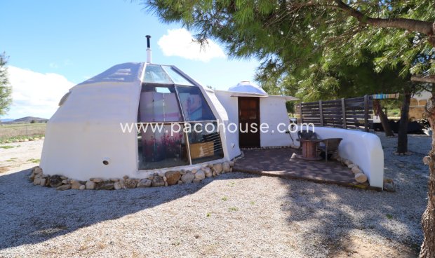 Resale - Country House -
La Parroquia