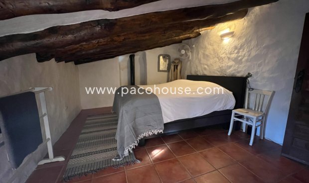 Resale - Cortijo -
Velez-Rubio