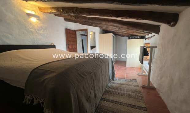 Resale - Cortijo -
Velez-Rubio