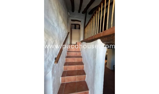 Resale - Cortijo -
Velez-Rubio