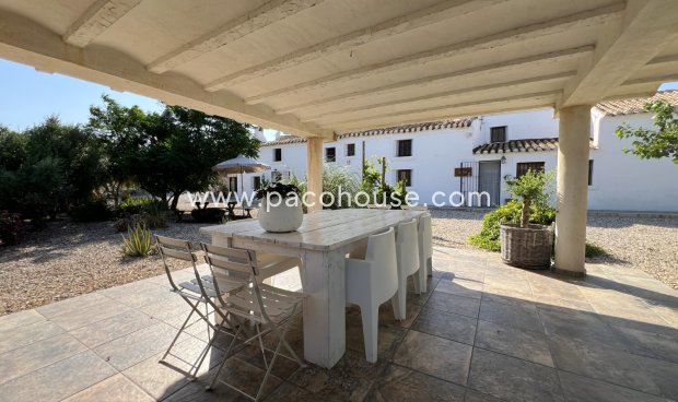 Resale - Cortijo -
Velez-Rubio