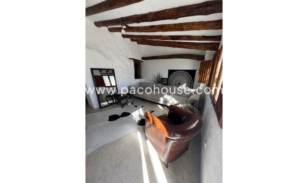 Resale - Cortijo -
Velez-Rubio