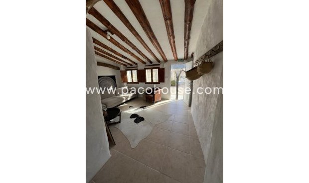 Resale - Cortijo -
Velez-Rubio