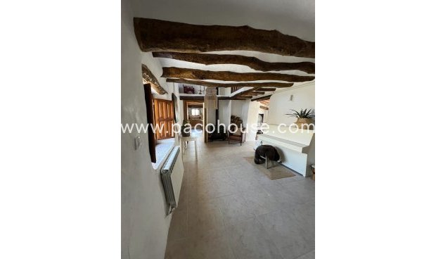 Resale - Cortijo -
Velez-Rubio