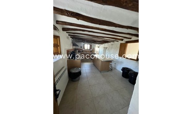 Resale - Cortijo -
Velez-Rubio