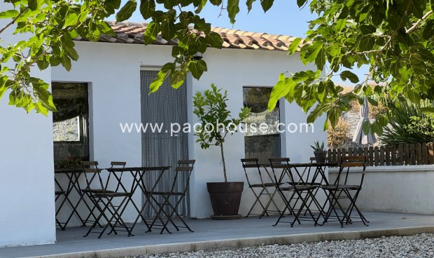 Resale - Cortijo -
Velez-Rubio