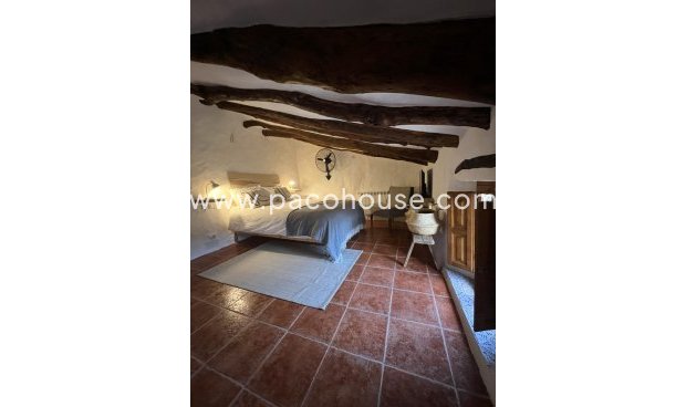 Resale - Cortijo -
Velez-Rubio