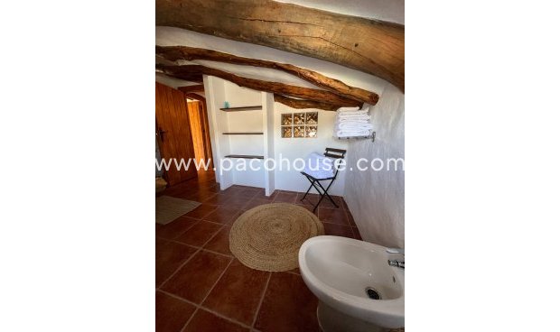 Resale - Cortijo -
Velez-Rubio