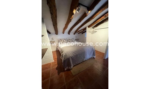 Resale - Cortijo -
Velez-Rubio