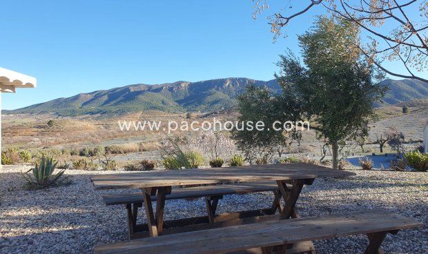 Resale - Cortijo -
Velez-Rubio