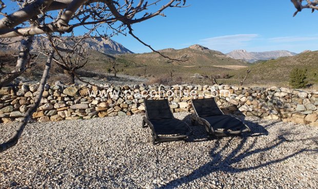 Resale - Cortijo -
Velez-Rubio