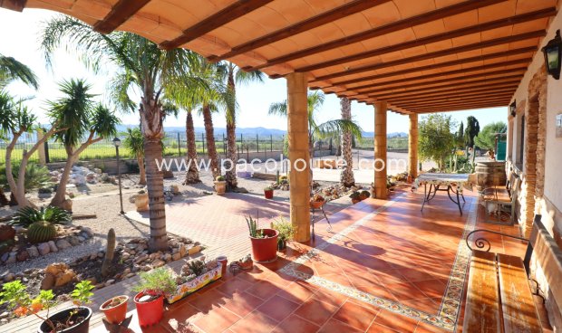 Resale - Villa -
Lorca