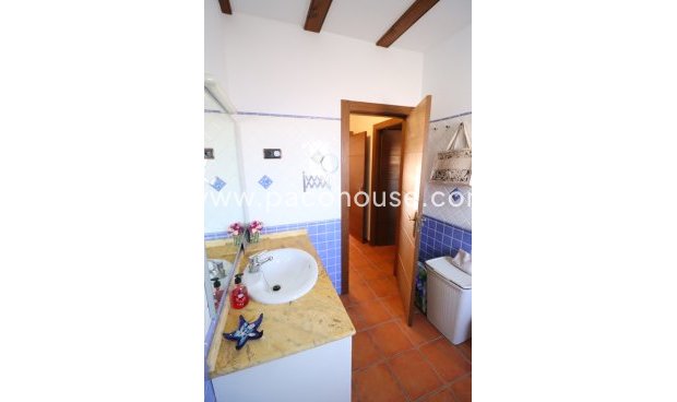 Resale - Villa -
Lorca