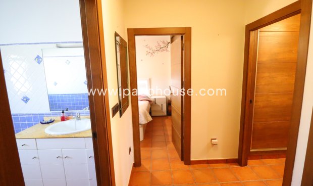 Resale - Villa -
Lorca