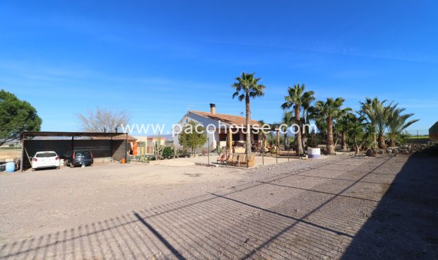 Resale - Villa -
Lorca