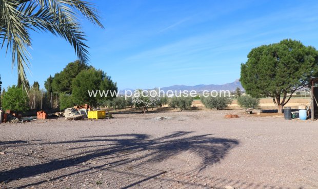 Resale - Villa -
Lorca
