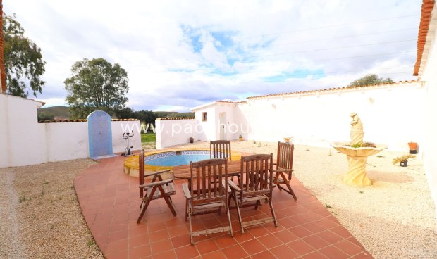 Resale - Country House -
Lorca