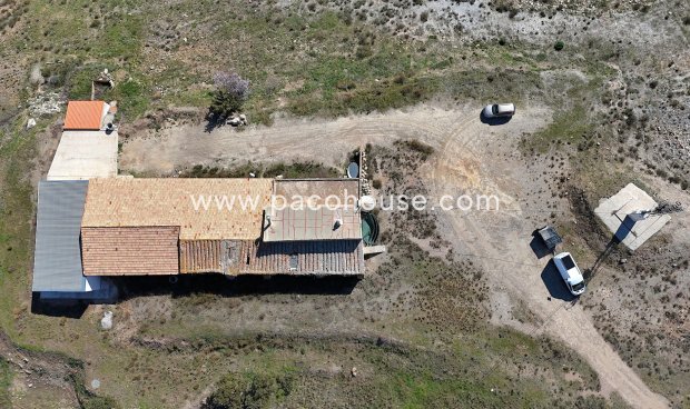 Resale - Cortijo -
Velez-Rubio