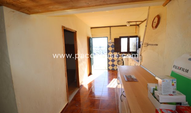 Resale - Cortijo -
Velez-Rubio